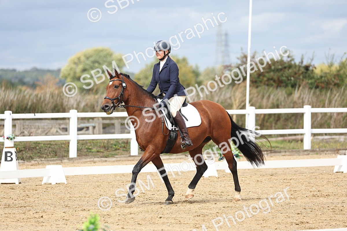 SBM_002564 - Class 7 - Novice 2 Warm Up