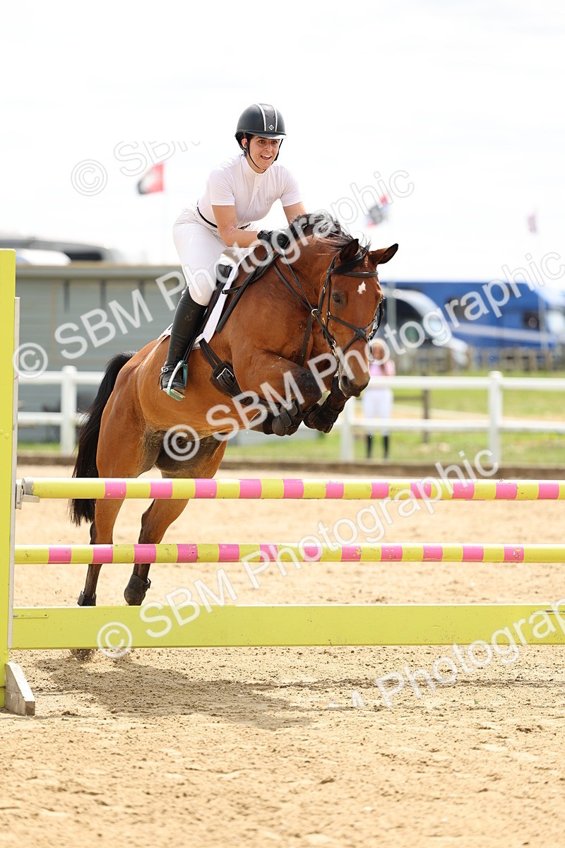 SBM_005100 - Class 18 - Senior 1.05m Open