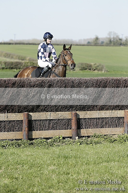 PtP 250317 320 - V.W.H. Hunt Point-to-Point Siddington 25/03/17