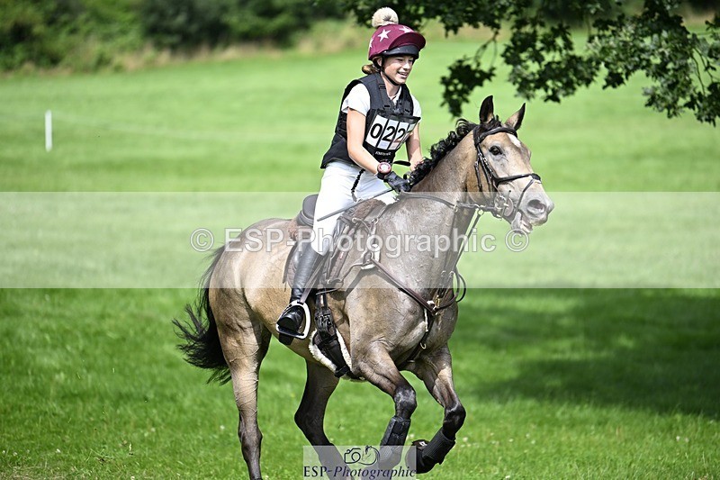 240803-152008-08475 - 227-Neve_Webber-MR_BUZZ