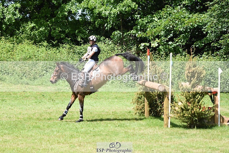 230528-112350-16183 - 407-KING_OF_THE_SWINGERS-Louise_Bradley-XC