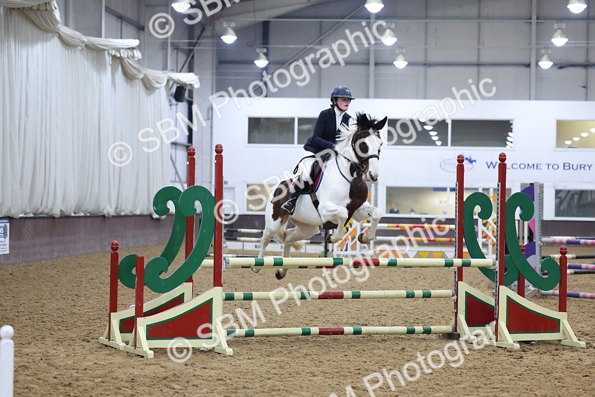 SBM_003137 - Class 11 - Blue Chip Pony Newcomers - 1.00m Open