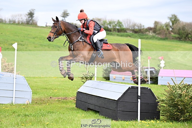 250419-145009-12553 - 808-Chloe.Morgan-SANDBANK.MAGIC.MOMENT