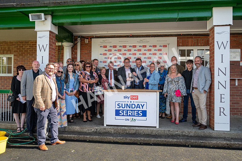 160624-Race 3-Mereside Diva-5541 - Race 3