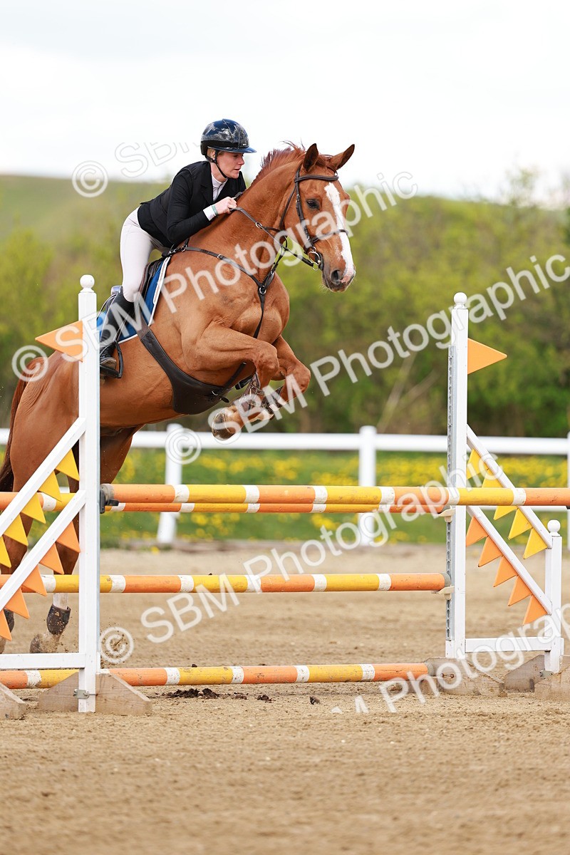 SBM_001895 - Class 4 - Senior Newcomers - 1.10m