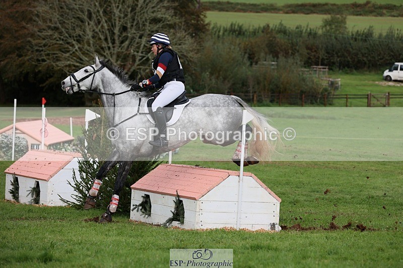 231021-135841-17212 - 445-CRUISING.BORO-Lucy.Knight-SC+XC