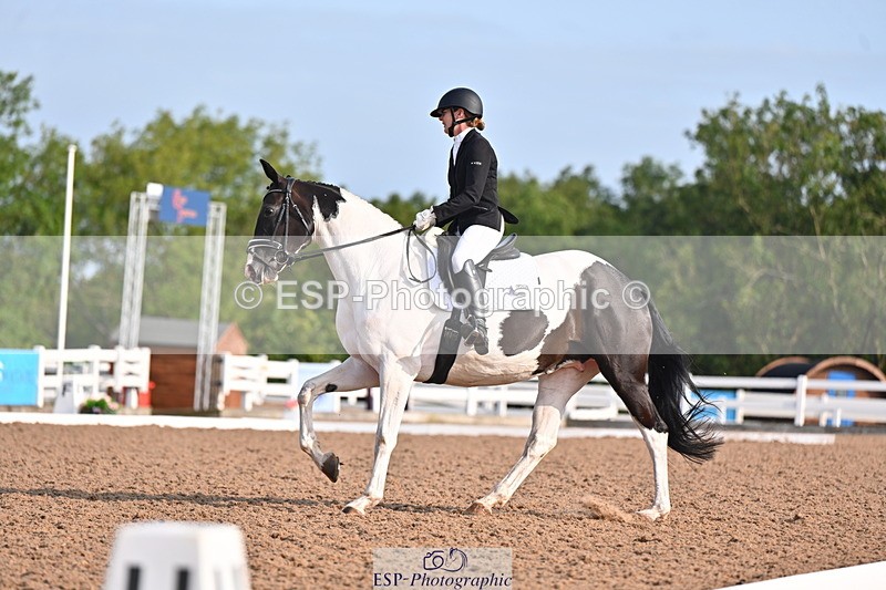 240817A-091006-06512 - 109-Michelle.Head-Alvescot.Winning.Mood