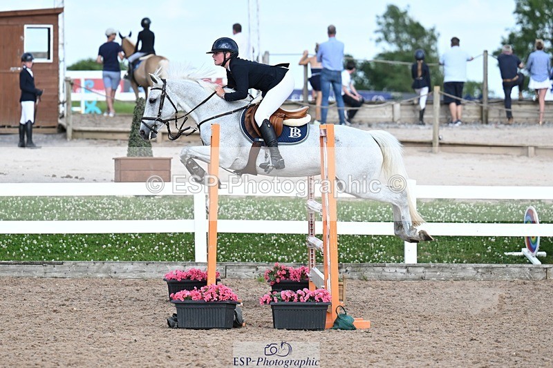 260627-175801-05899 - Cls 27 Foxhunter and 1.10m