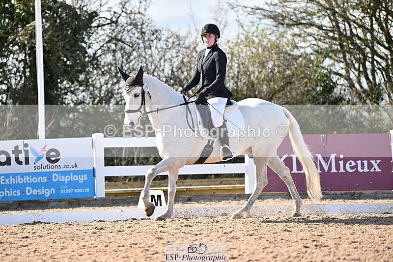 240324A-151220-04446 - Novice 27, 14.30 to 15.25