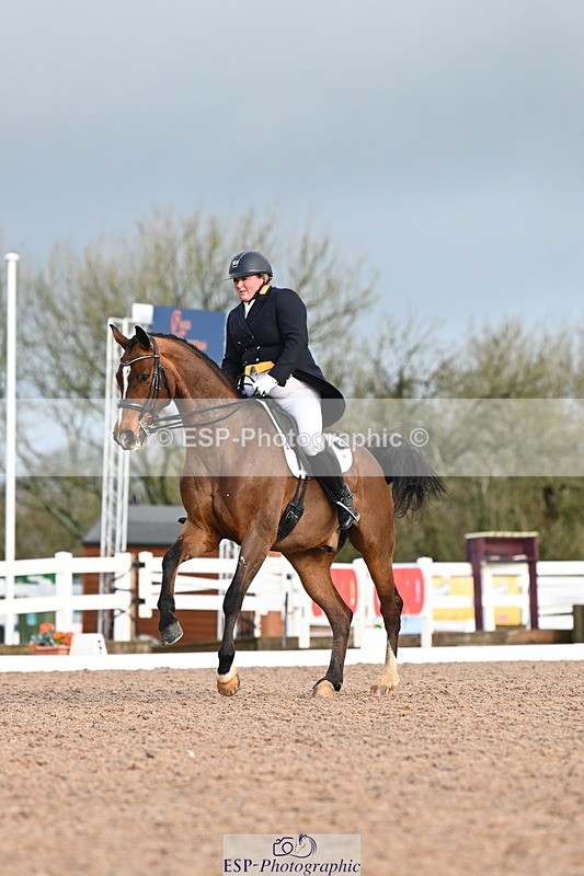 240218A-094124-05195 - 201-Emily.farleigh-Wake.up