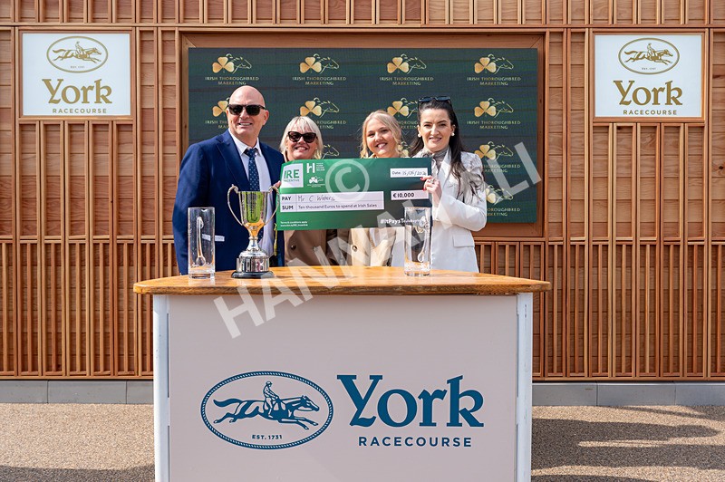150526-Race 4-Love A Giggle-2796 - Race 4 3.30pm Design Tonic Out Of This World Spaces At The Races EBF Marygate Fillies' Stakes