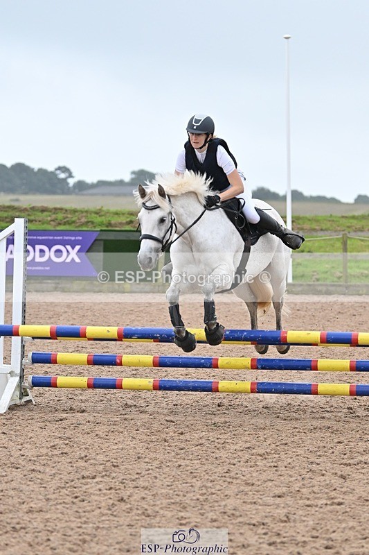 240813-180004-00557 - Classes 5 A&B & 6 80cm