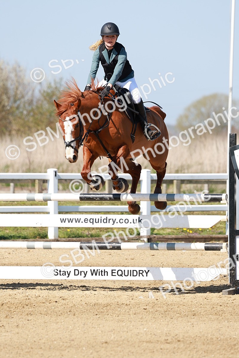 SBM_004263 - Class 17 - Senior Newcomers - 1.10m