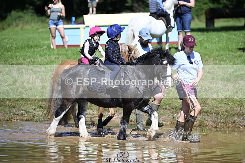 240728B-110805-01105 - Gemma's Group XC