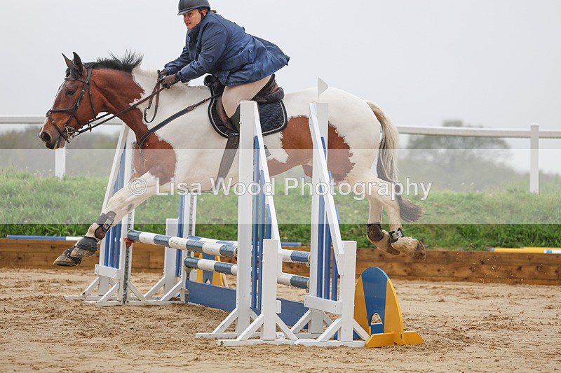 3E7A1635 - Class 2: Senior 70cm