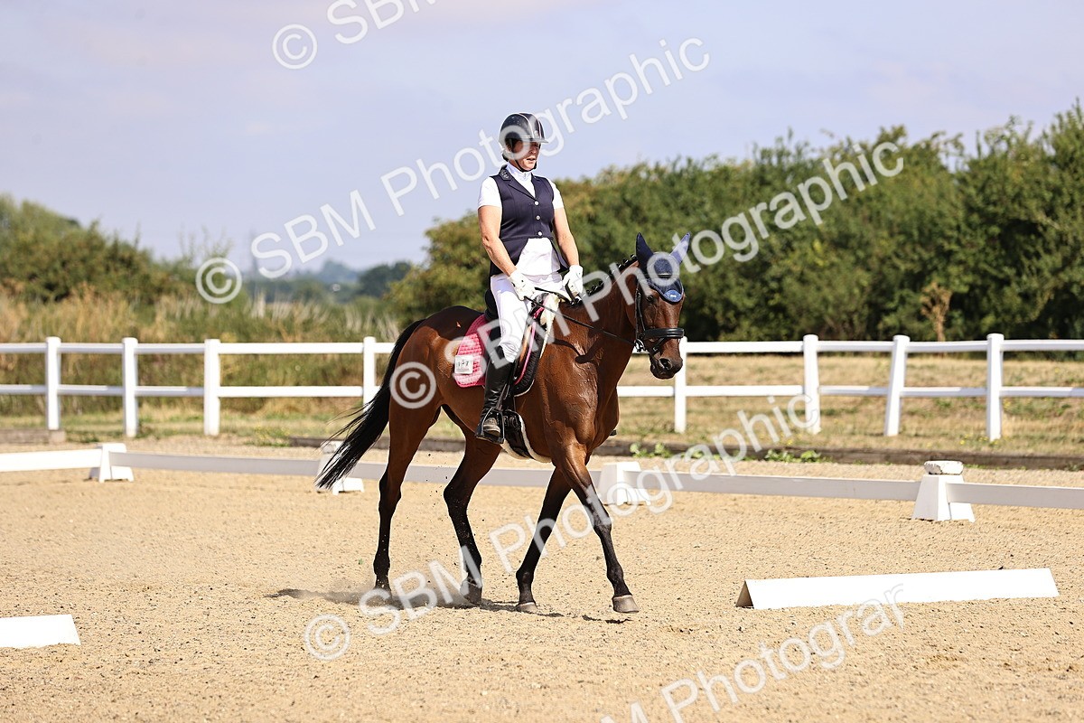 SBM_006499 - Intro 3 - 9.46-10.46