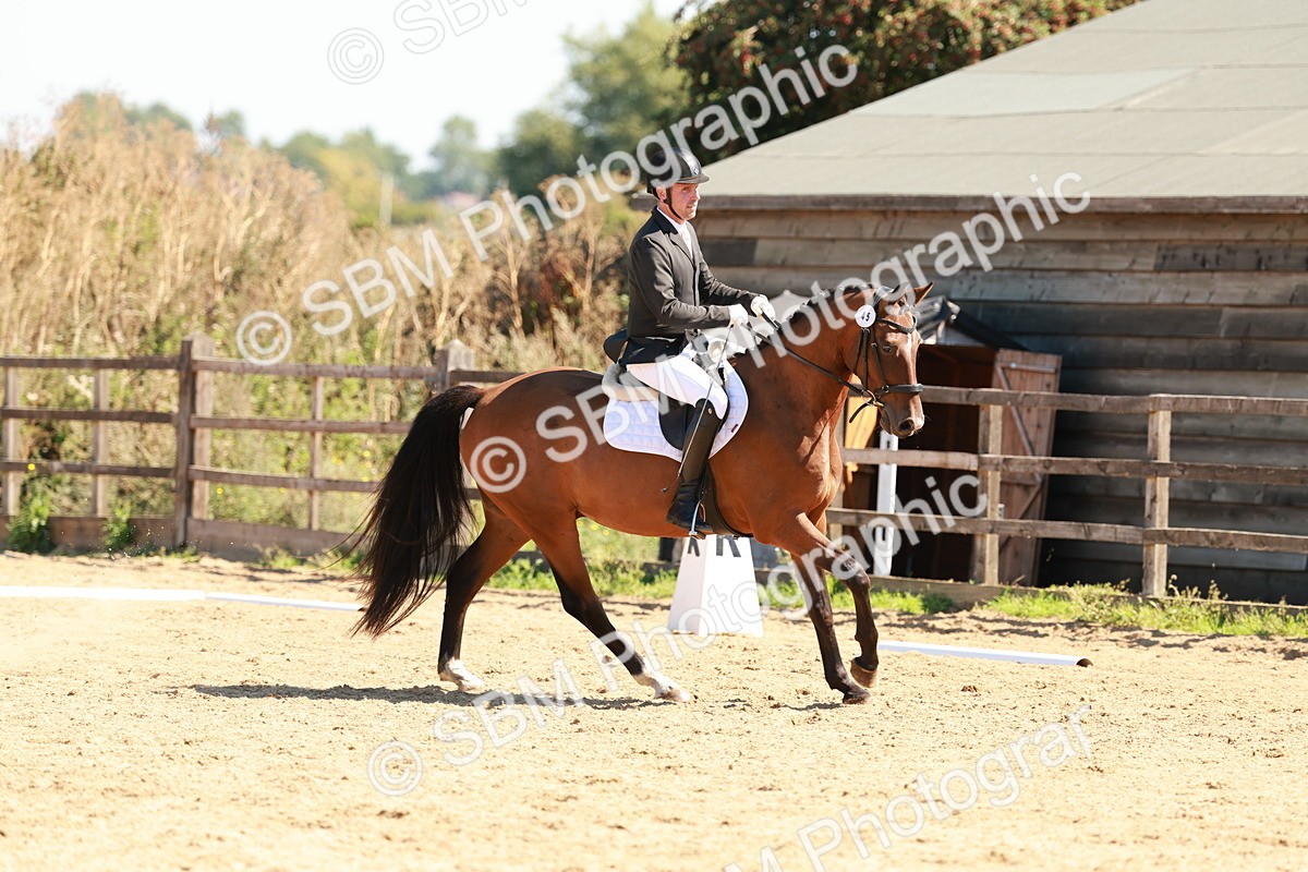 SBM_011054 - Class 6 - Novice 1