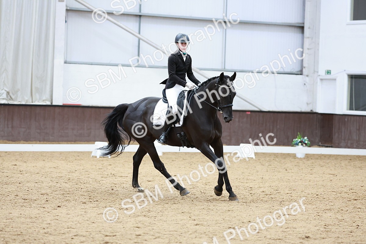 SBM_009213 - Class 6b - Novice 6 - 11.02-12.19