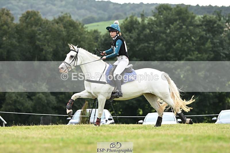 240825X-165701-37395 - 80cm XC 16.30 to 17.30