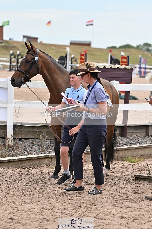 250716-142841-01108 - Trot Up 1.30 to 2.30