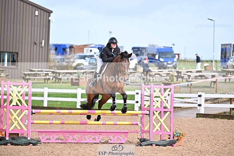260313-130327-00498 - Cls 10+11 85cm and 95cm Amateur Quali