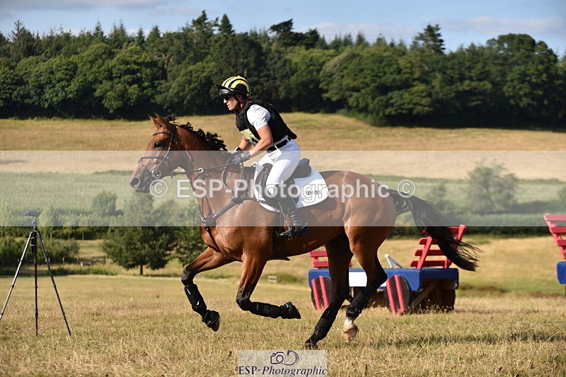250802A-172432-08690 - H-351-Franky.Reid-Warrilow-DOLLEY.SYMPHONY.J.K