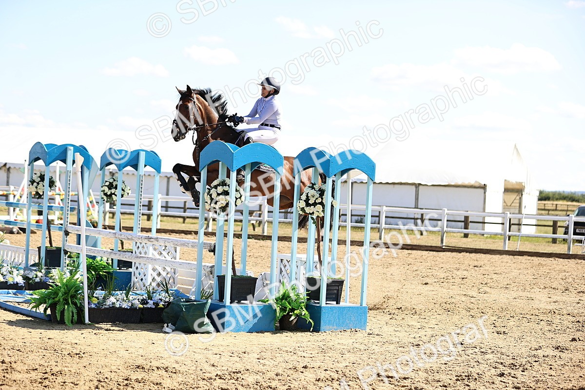 SBM_015634 - Class 16 - Senior foxhunter - 1.20m Open