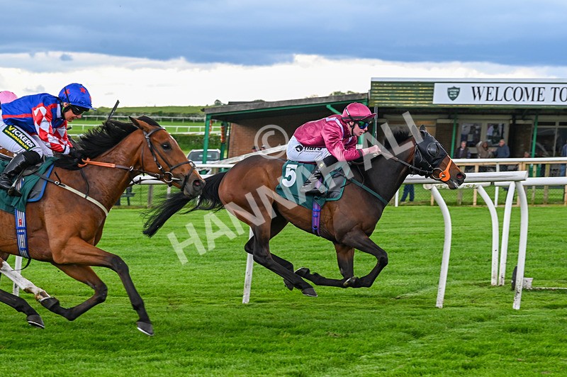 210526-Race 1-The Tunguska Event-3968 - Race 1 14.10pm Download The Raceday Ready App Apprentice Handicap