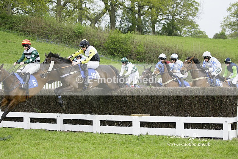 PtP 230422 550 - Berkeley Races - Woodford Glos 23/04/22
