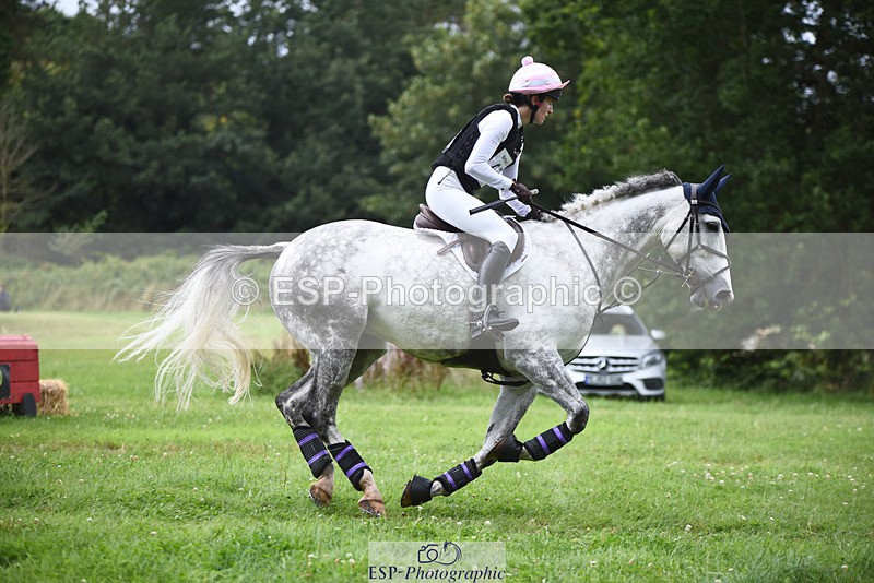 240804-130914-14160 - 457-Lydia_Stuart-SAUNDERSCOURT_FURISTOS