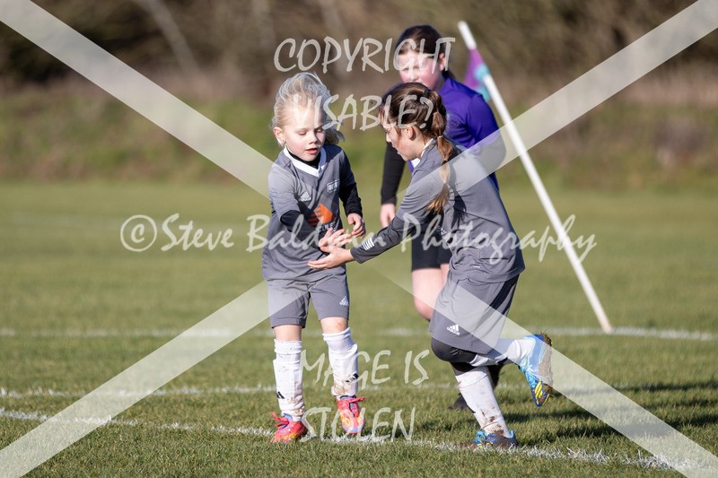 1DX30938 - 2026-01-17 FC Abbey Meads U9 Purple Girls V Develop FC U9 Girls