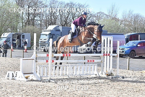BPP_1619 - CLASS 8 Senior Newcomers/ 1.10m Open