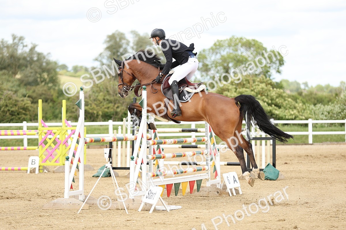 SBM_001276 - Class 5 - Senior Foxhunter - 1.20m