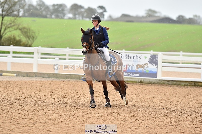 231028A-121136-01049 - Cls 3 Discovery & 90cm Open