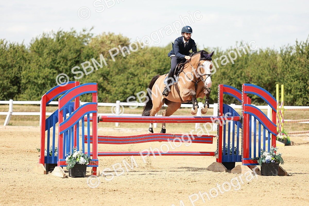 SBM_008039 - Class 4 - Senior Foxhunter - 1.20m Open