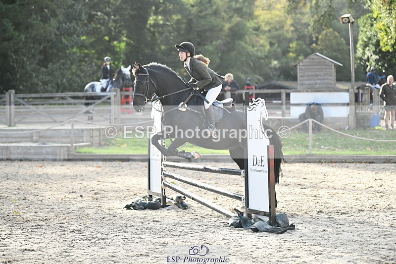 251004A-163946-02158 - Classes 10 & 11 80cm