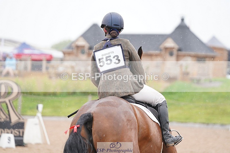 240901A-135306-09848 - 553-Molly.Pullin-OAKWELLYNS.DECANTER.OF.SKYE