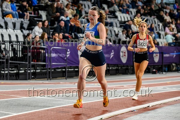 AgeInd25SAT-918945 - Track Female Set One