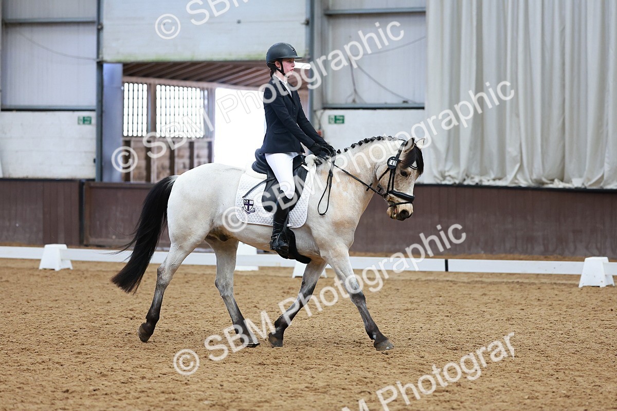 SBM_003403 - Class 11 - Novice 2