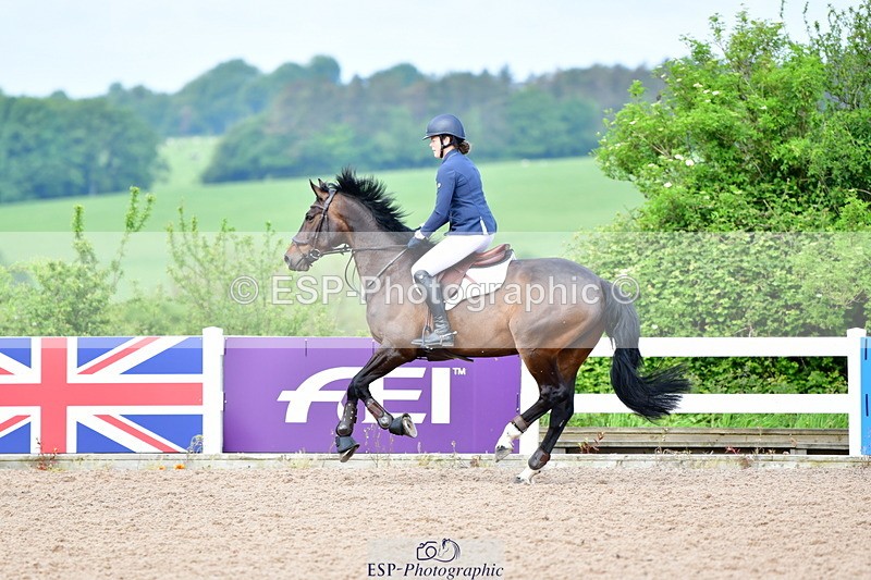 240526A-093445-07113 - Cls 32 British Novice and 90cm Open