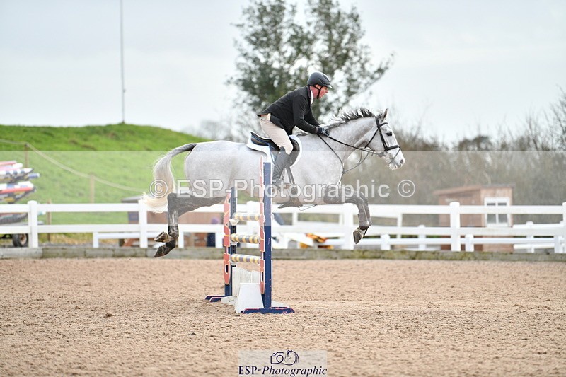 240124A-123141-00470 - Cls 3 Newcomers & 1.10m Open