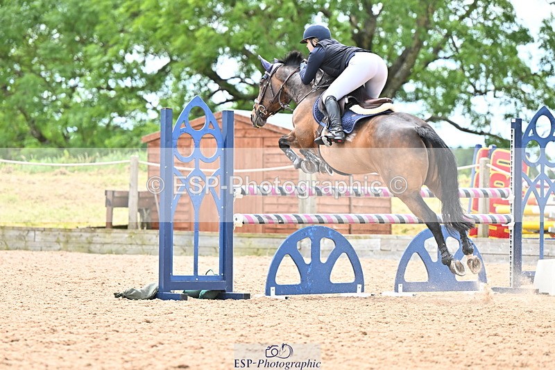 240608A-133430-02593 - Cls 4 Snr Newcomers and 1.10m Open