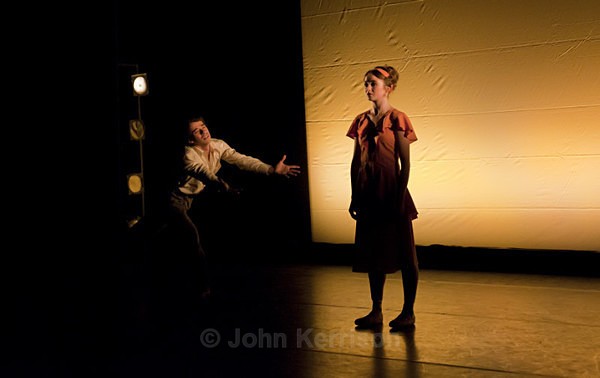 Guilherme Menezes and Nancy Osbaldeston (Vera) - Vera