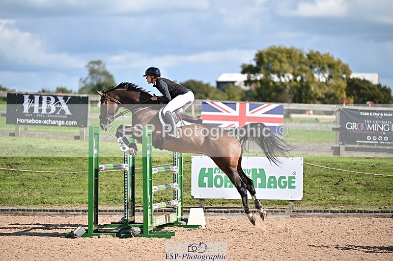 250924-141528-00561 - Cls 6 Foxhunter and 1.20m Open