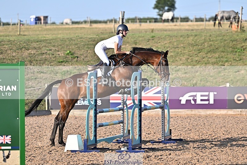 250812-190115-00519 - 1m and 1.10m