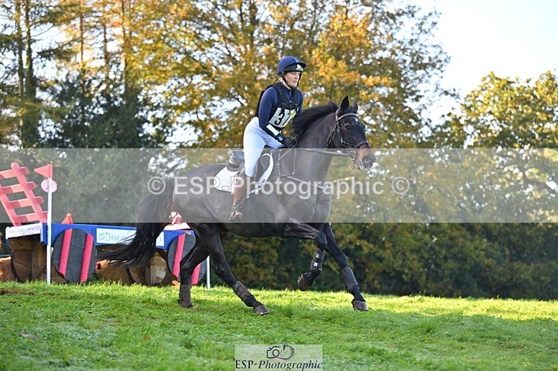 241026-111235-11903 - 372-Michelle.Newnham-LOUIS.HS