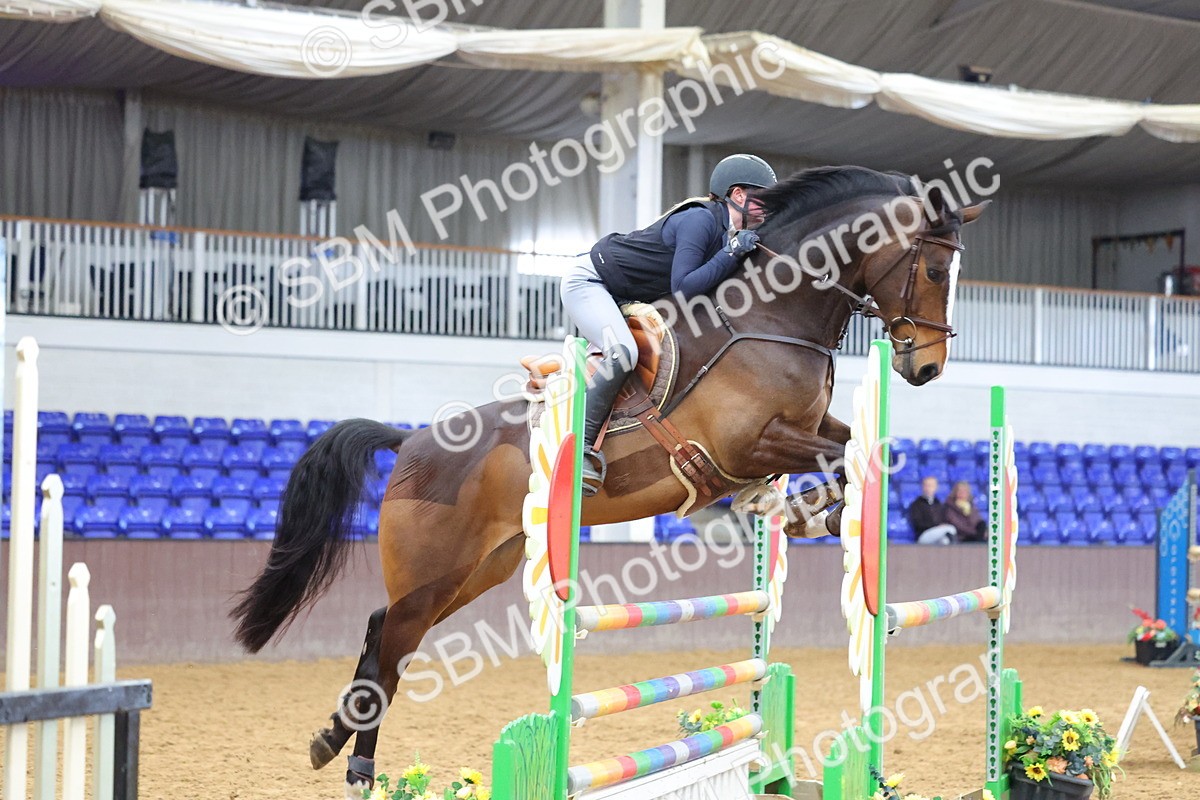 SBM_003112 - Class 8 - Senior Newcomers - 1.10m