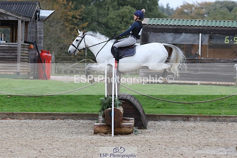 231118-140534-02125 - Cls 3 90cm