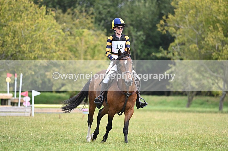 WJ6_0716 - 40cm XC Time 11:31 to 11:49