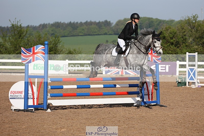 240510A-083641-04320 - Cls 13 British Novice and 90cm Open